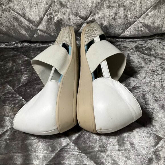 Cloud Women's Open-Toe Slip-On Sandals Size 11 Leather & Fabric White & Silver - Picture 10 of 12